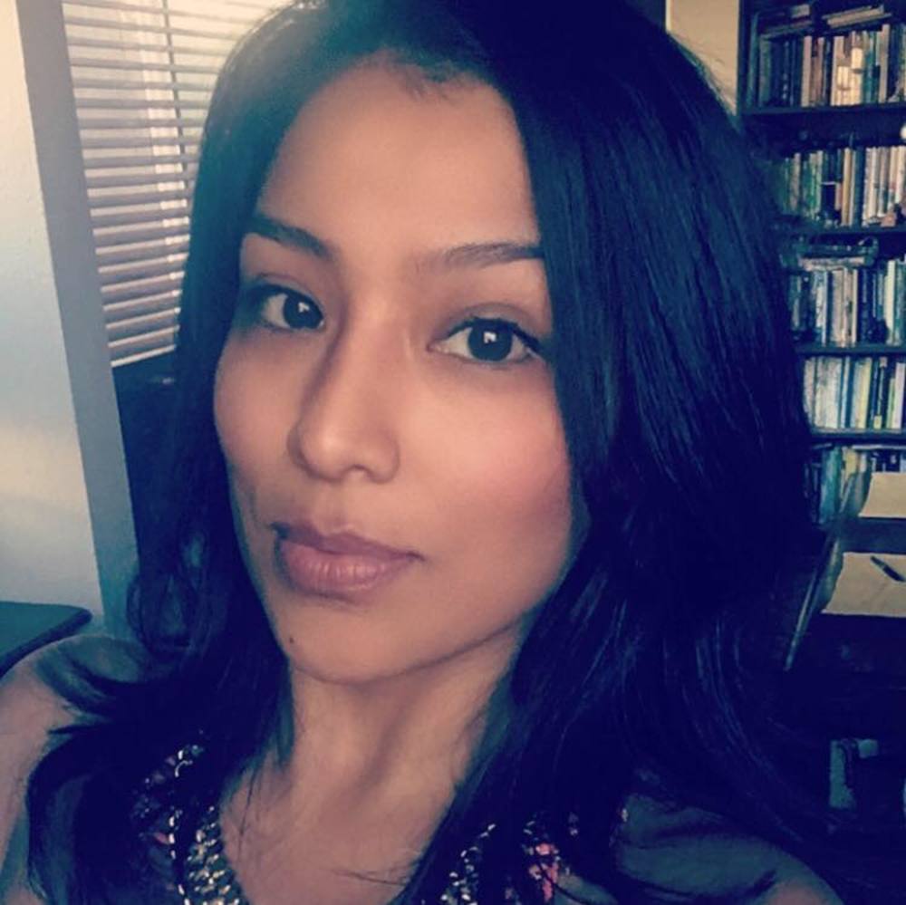 Meet your Posher, Ana maria